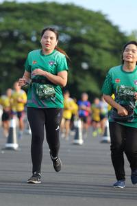 BIB: 628, 930
                            <button type="button" onclick="openModal(5173303)" class="btn btn-primary btn-sm float-right btn-popup" data-toggle="modal" data-target=".modal-high-quality">
                        <i class="fas fa-shopping-cart"></i> Add to Cart
                    </button>
                                            <button type="button" onclick="isThisMe(5173303, true)" class="btn btn-success btn-sm float-right btn-popup btn-isme hidden" data-toggle="tooltip" data-placement="bottom" title="นี่คือรูปของคุณใช่ไหม คลิกที่นี่เพื่อเอาเข้าอัลบั้ม">
                        <i class="fas fa-plus"></i> Add to album
                    </button>
                    <button type="button" onclick="isThisMe(5173303, false)" class="btn btn-warning btn-sm float-right btn-popup btn-isnotme hidden">
                        <i class="fas fa-ban"></i> Remove from album
                    </button>